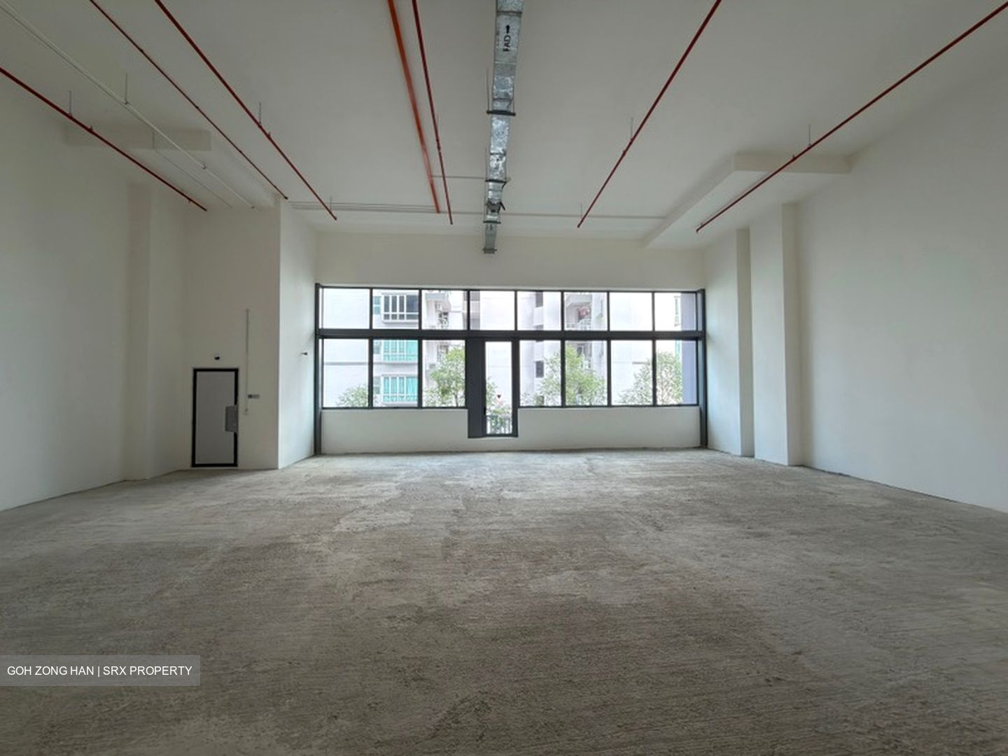 Space 18 (D12), Warehouse #596282691